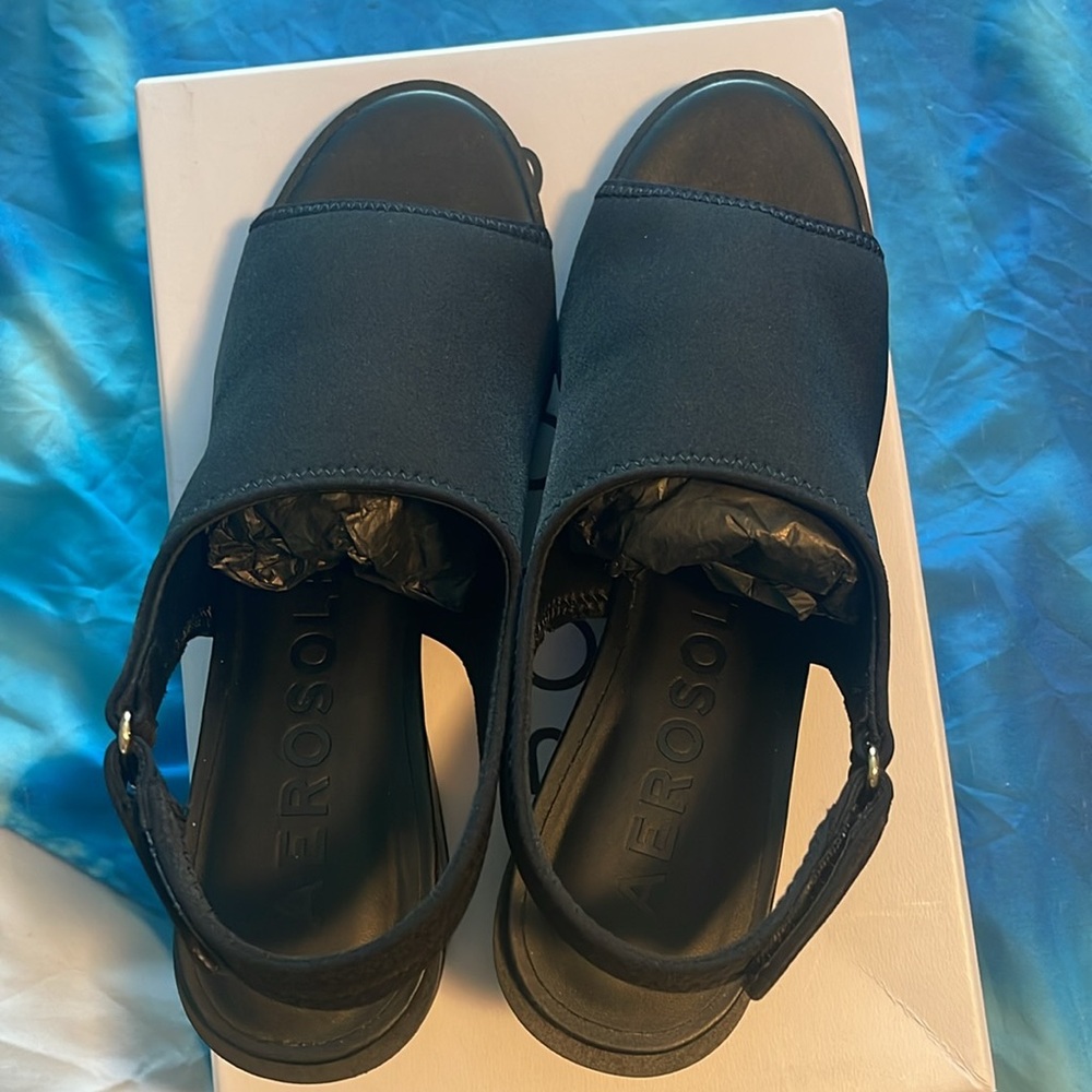 AEROSOLES Black Slingback Wedge Heel Sandals with Cushioned Footbed - Picture 6 of 8